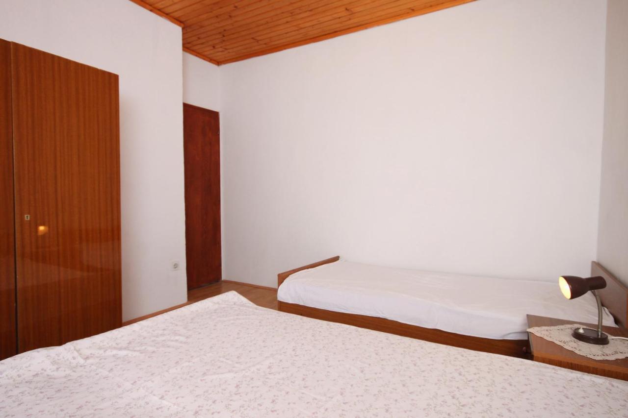 Apartment Metajna 6351A Buitenkant foto