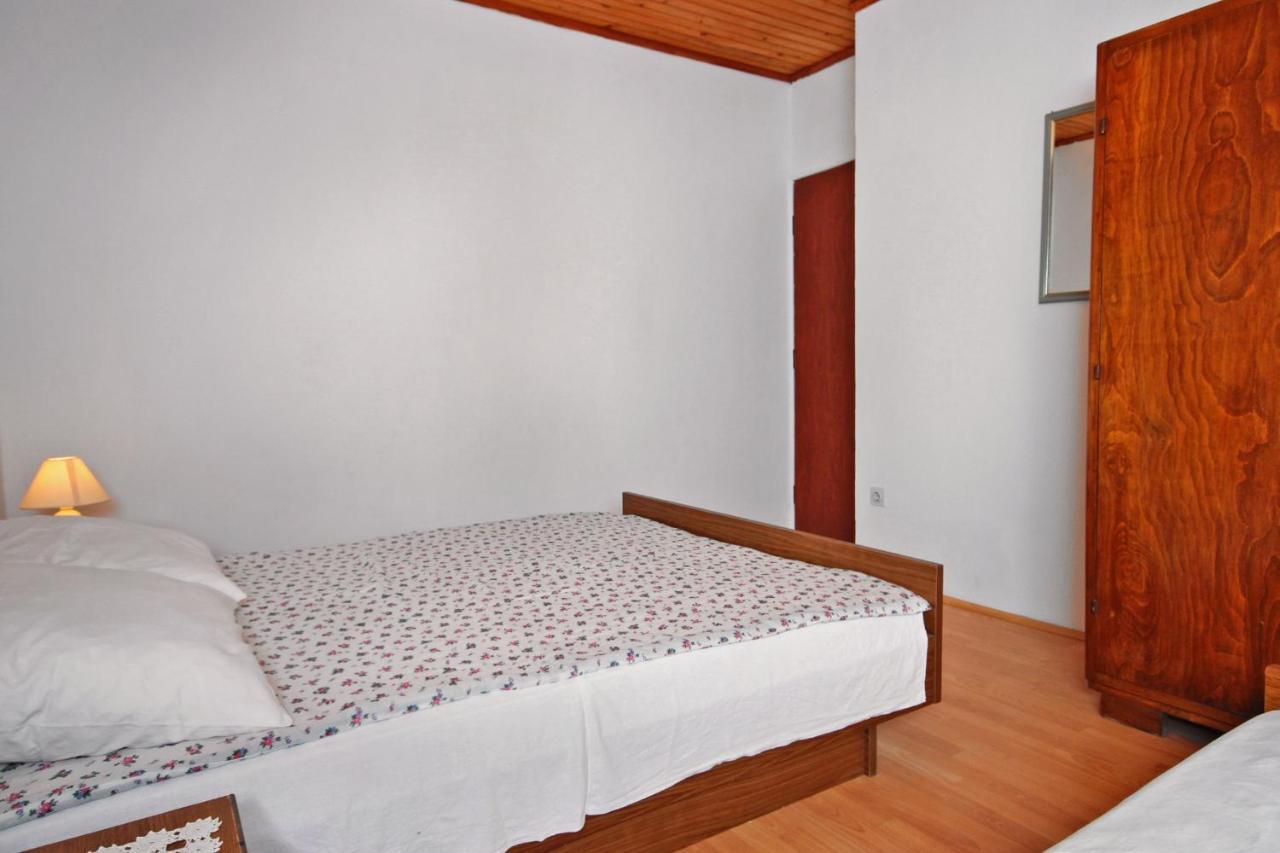 Apartment Metajna 6351A Buitenkant foto